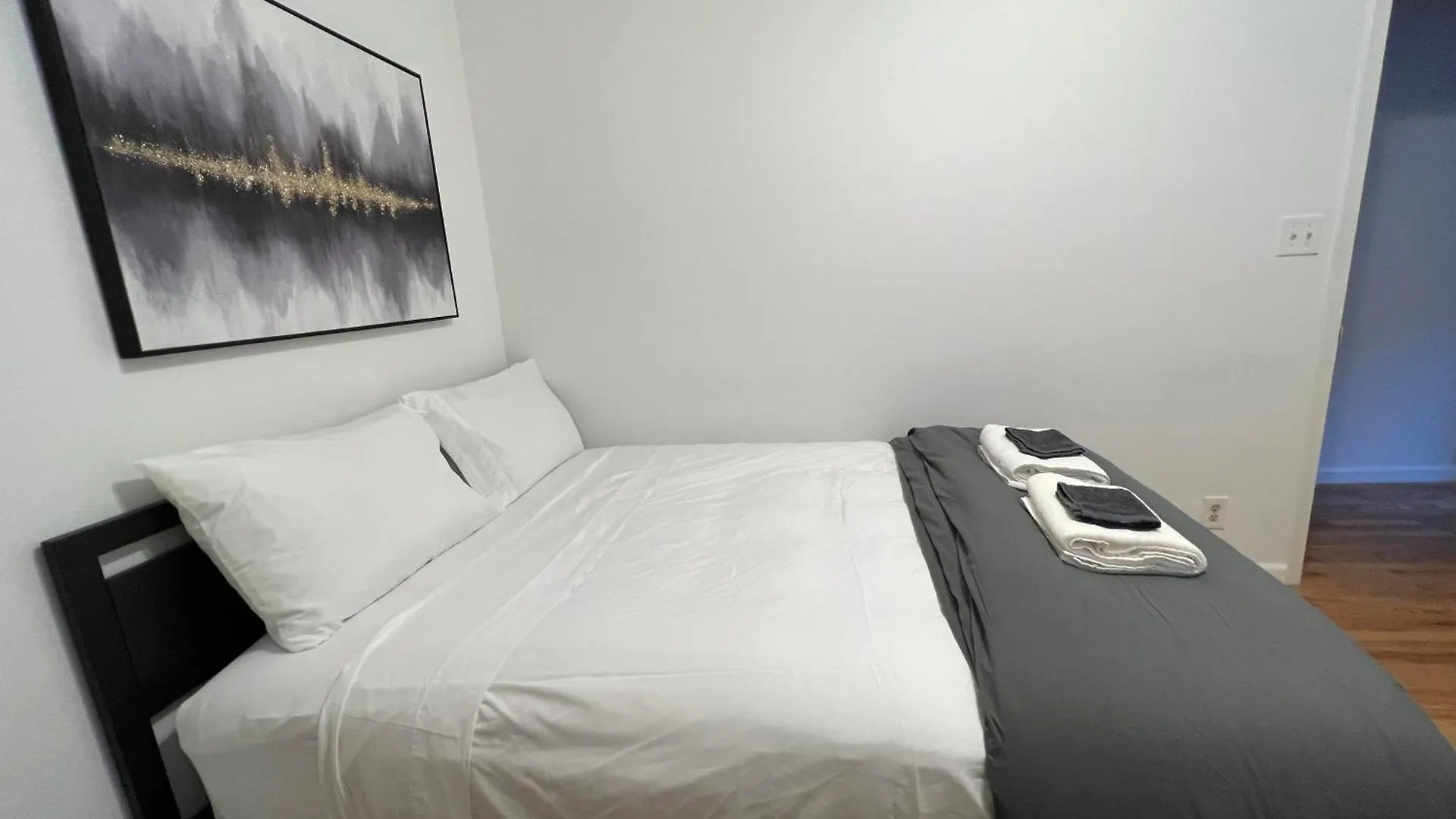 The Midtown Marquis Apartment New York